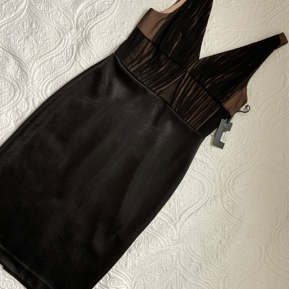 VERA WANG DRESS 🖤🖤🖤🖤 - Picture 2 of 7